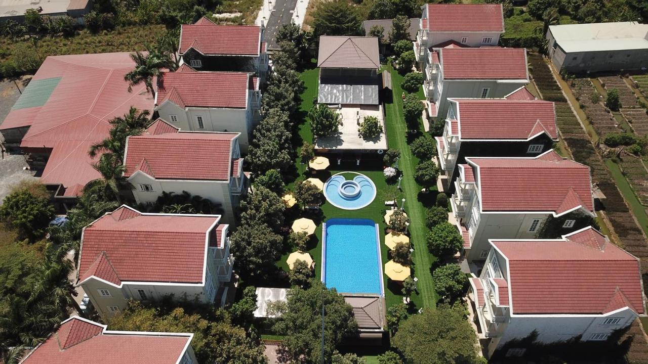 Toki Sai Gon Resort & Spa Thuan An Exterior photo